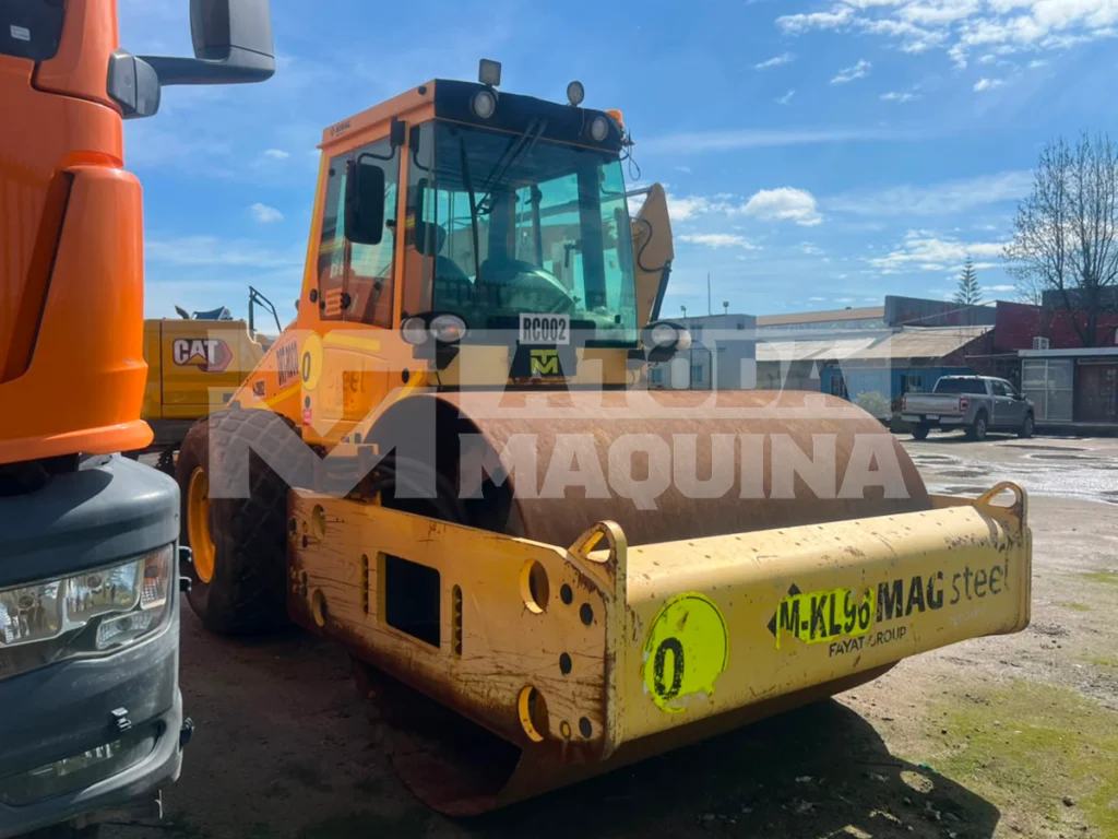 Rodillo BOMAG BW211D 40 2014