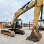 Excavadora Caterpillar 320 2015