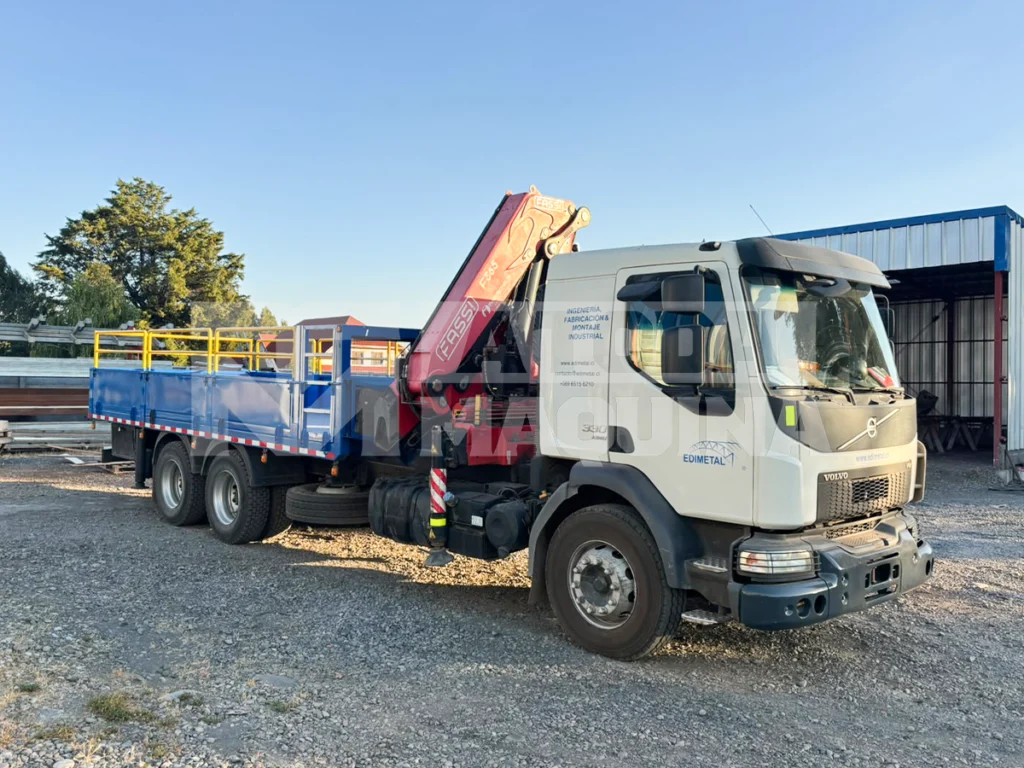 Camión Pluma Volvo VM 330 con Grúa Fassi F365 (2020)